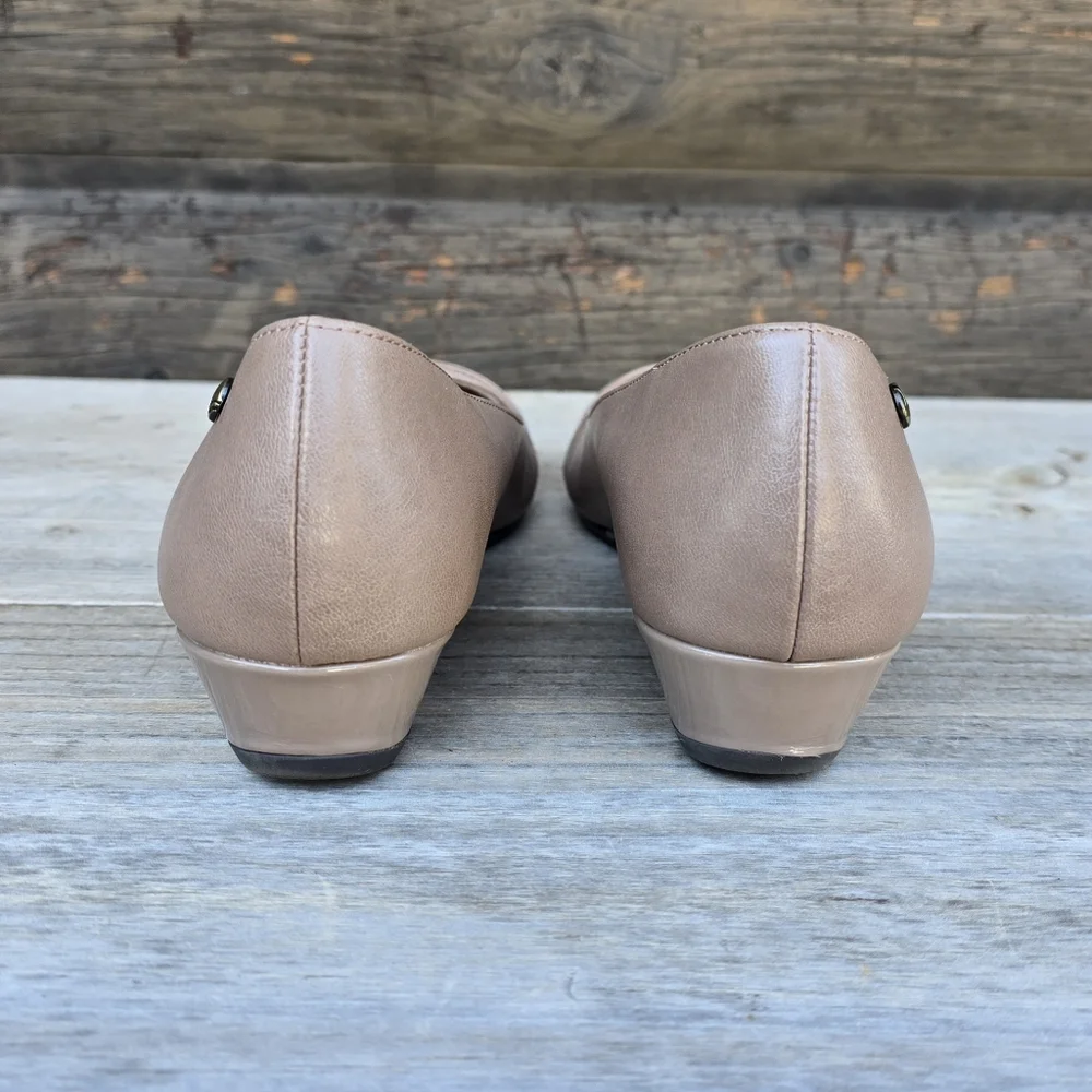 Life Stride Laflash Feminine Minimalist Blush Nude Comfort Wedge 6.5M